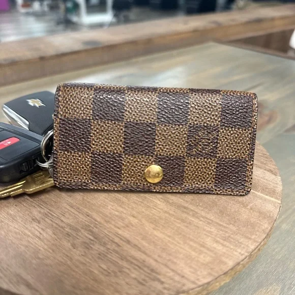 Louis Vuitton cash,card & key💎Authentic - Picture 14 of 16